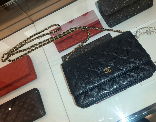 Previewing Chanel Diagonai Quilted Woc