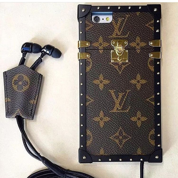 Louis-Vuitton-Trunk-Inspired-Phone-Holders-2 - Blog for Best Designer Bags Review