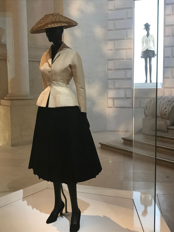 The History of DIOR in the Retrospective Show in Paris - Blog for Best ...